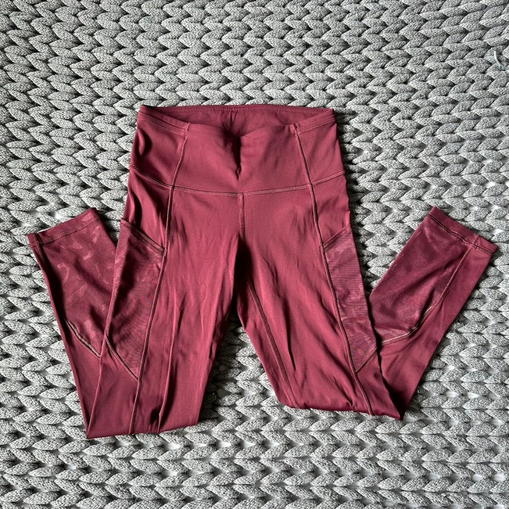 LULULEMON 3/4 High Rise Length Mesh Detail Legging - Burgundy / Wine - S…